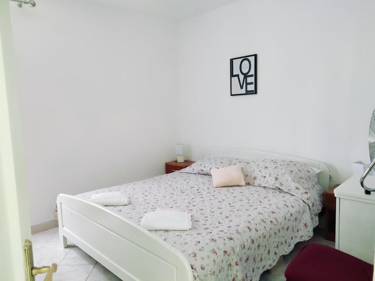 Apartman Daniel With Free Parking Mundanije エクステリア 写真