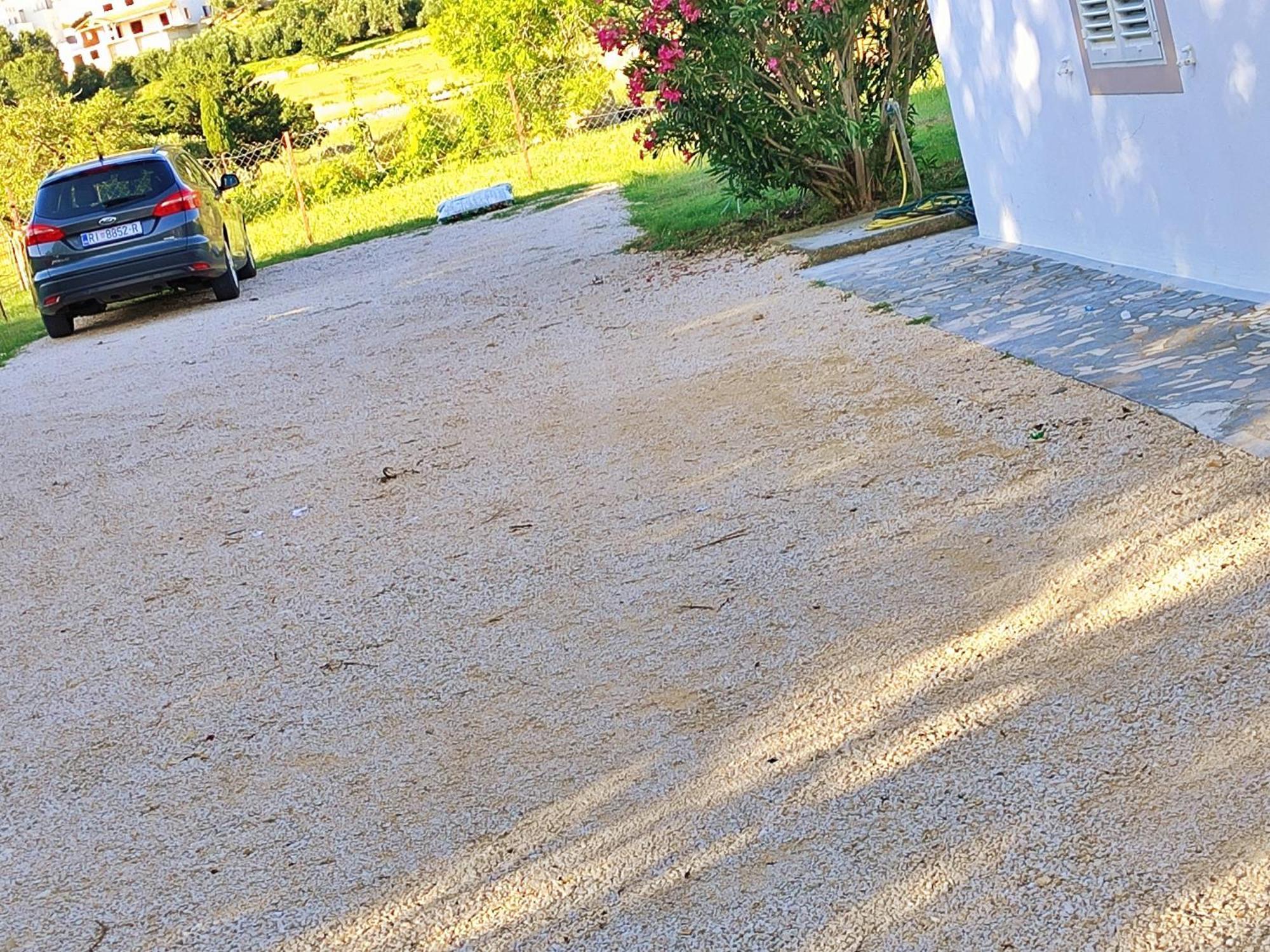Apartman Daniel With Free Parking Mundanije エクステリア 写真