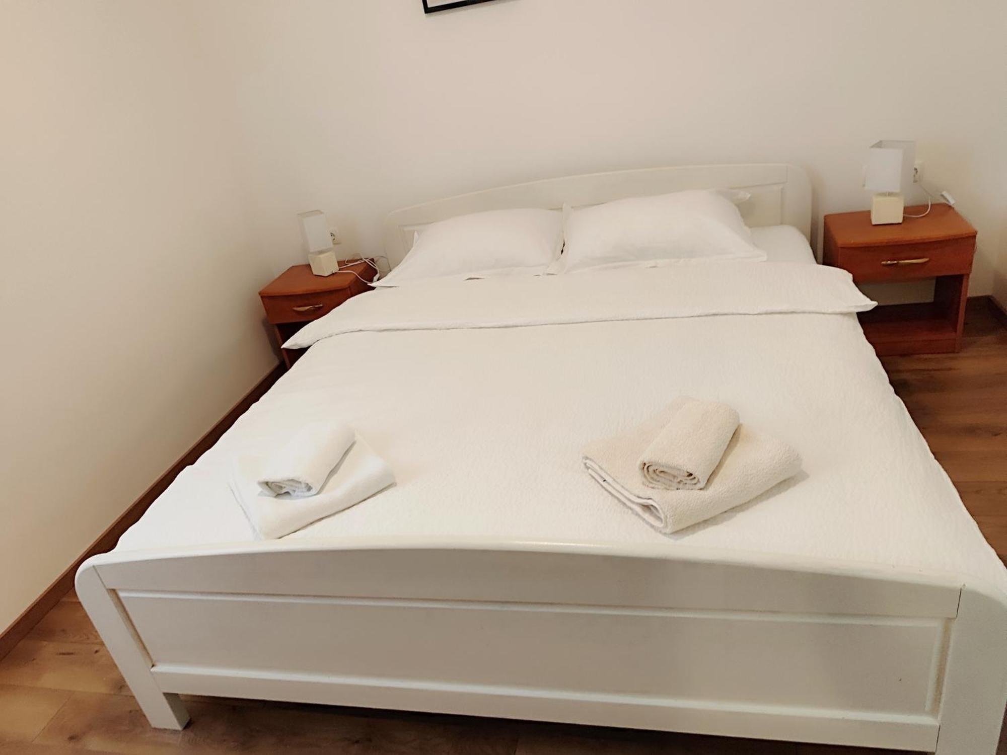 Apartman Daniel With Free Parking Mundanije エクステリア 写真