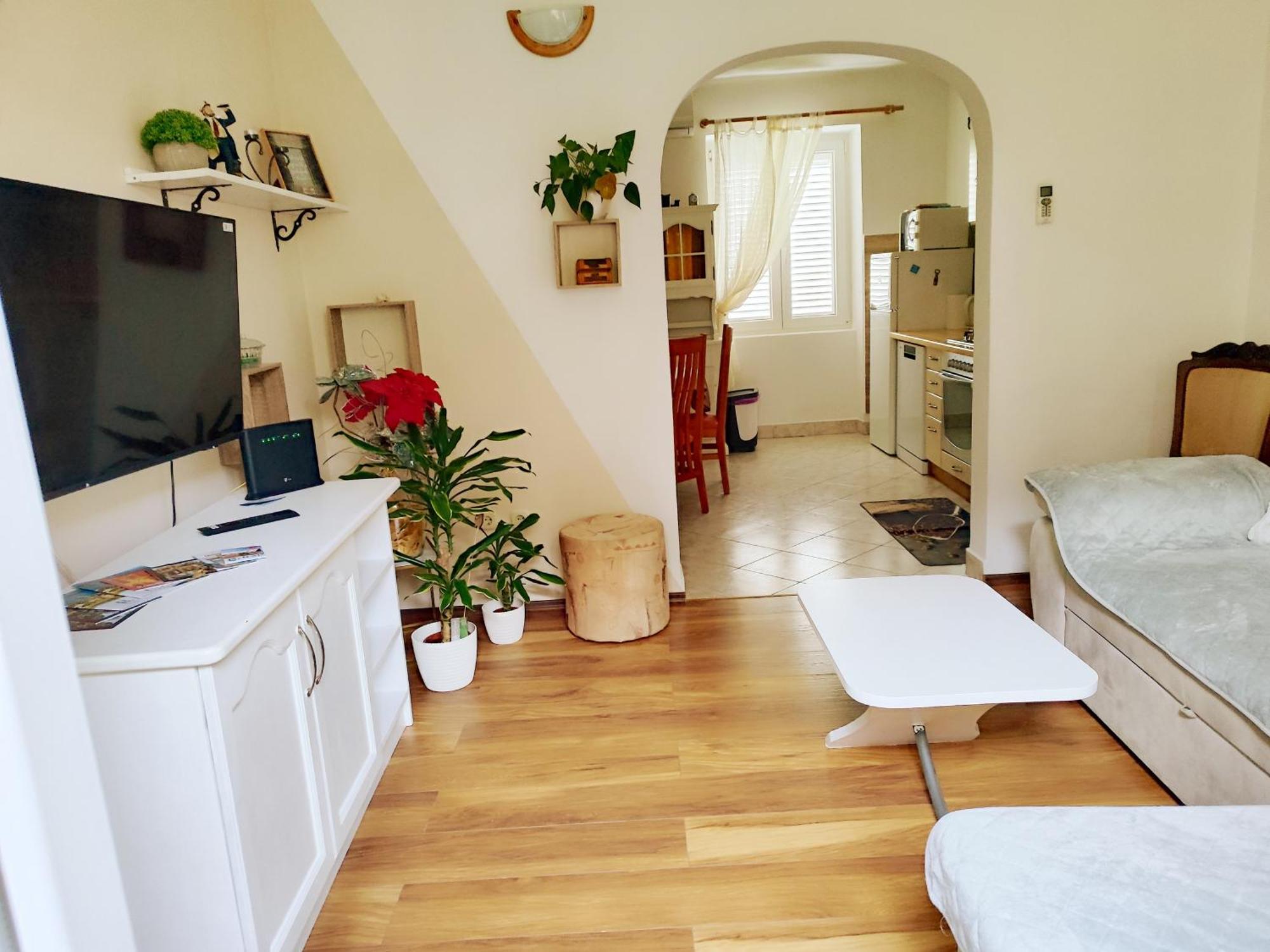 Apartman Daniel With Free Parking Mundanije エクステリア 写真